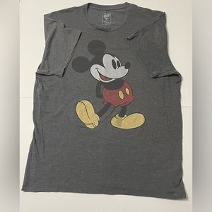 Old Navy Collectilabilitees Mickey Mouse Men’s XL Short Sleeve Tee